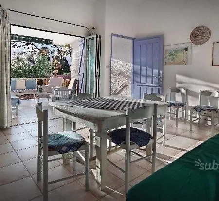 Apartamento Dimore Dell'Isola Rossa Exterior foto